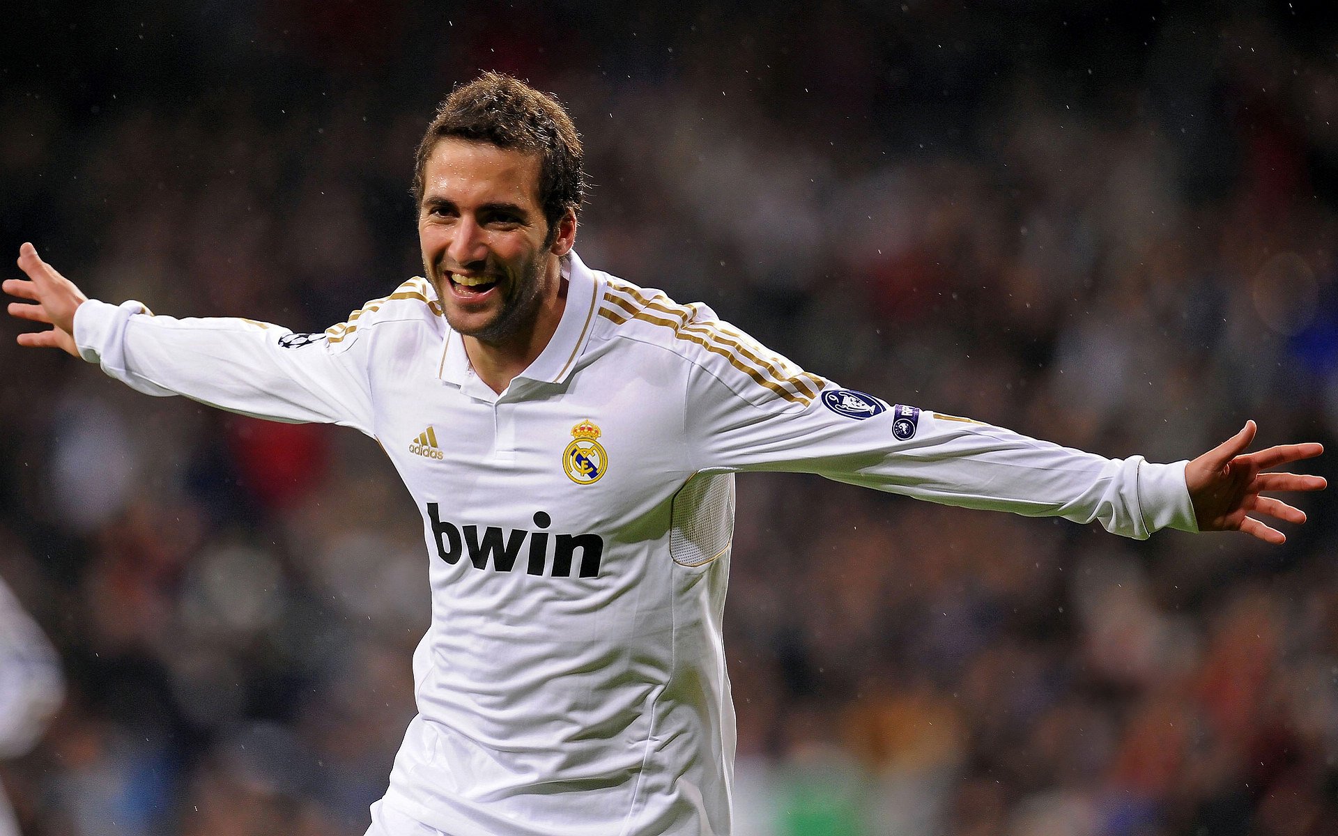 开云网址入口-巴尔：他在防守和进攻中的出色表现让全黑队的战术更加多变，巴尔巴训练